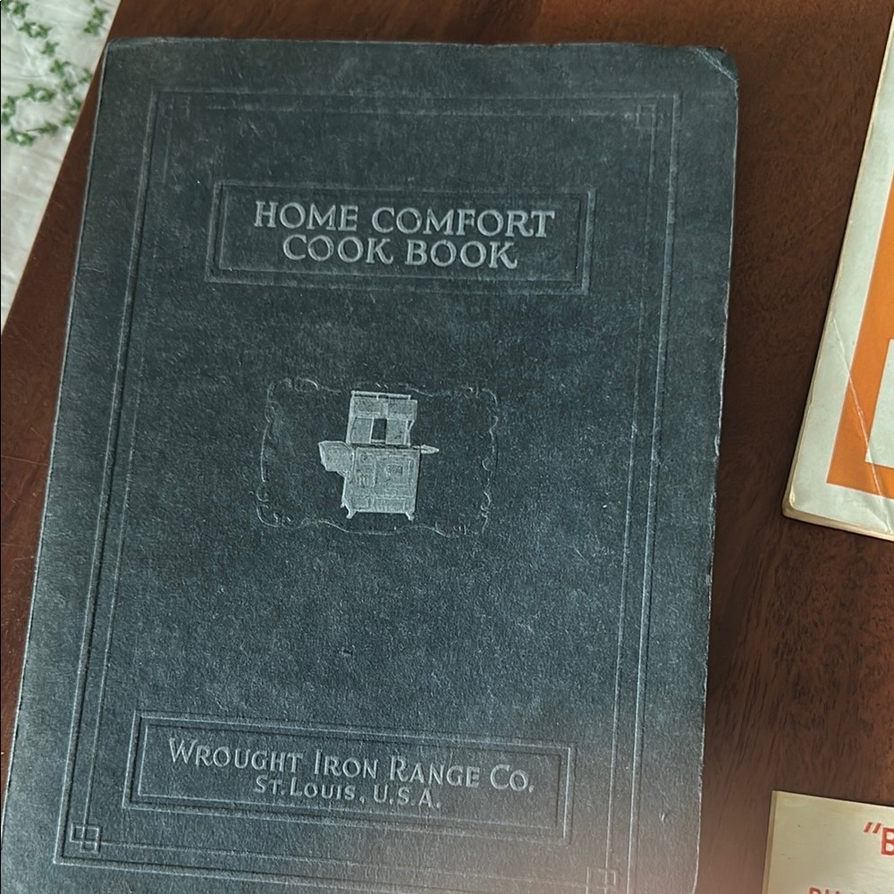 Vintage Cookbook Collection - Picture 12 of 15